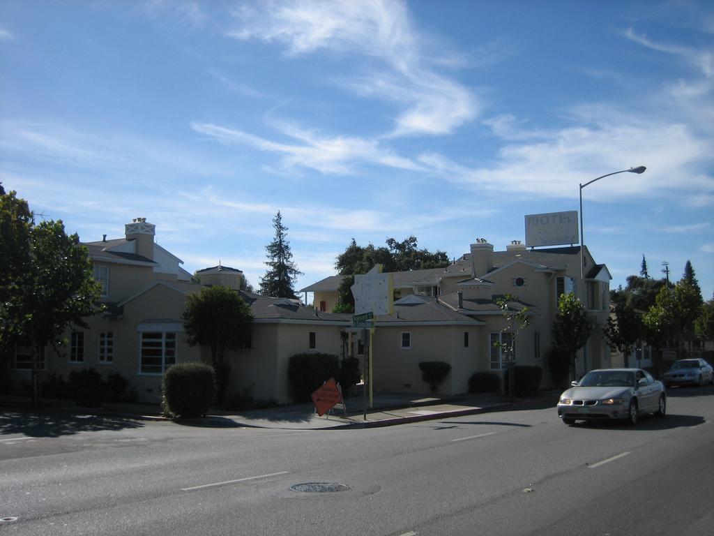Stanford Inn Menlo Park Bagian luar foto